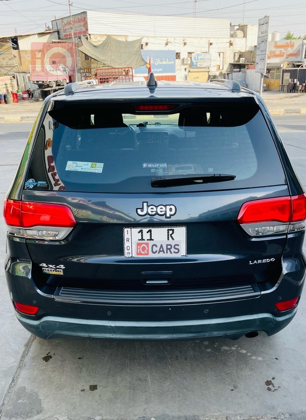 جیپ گراند شیرۆکی